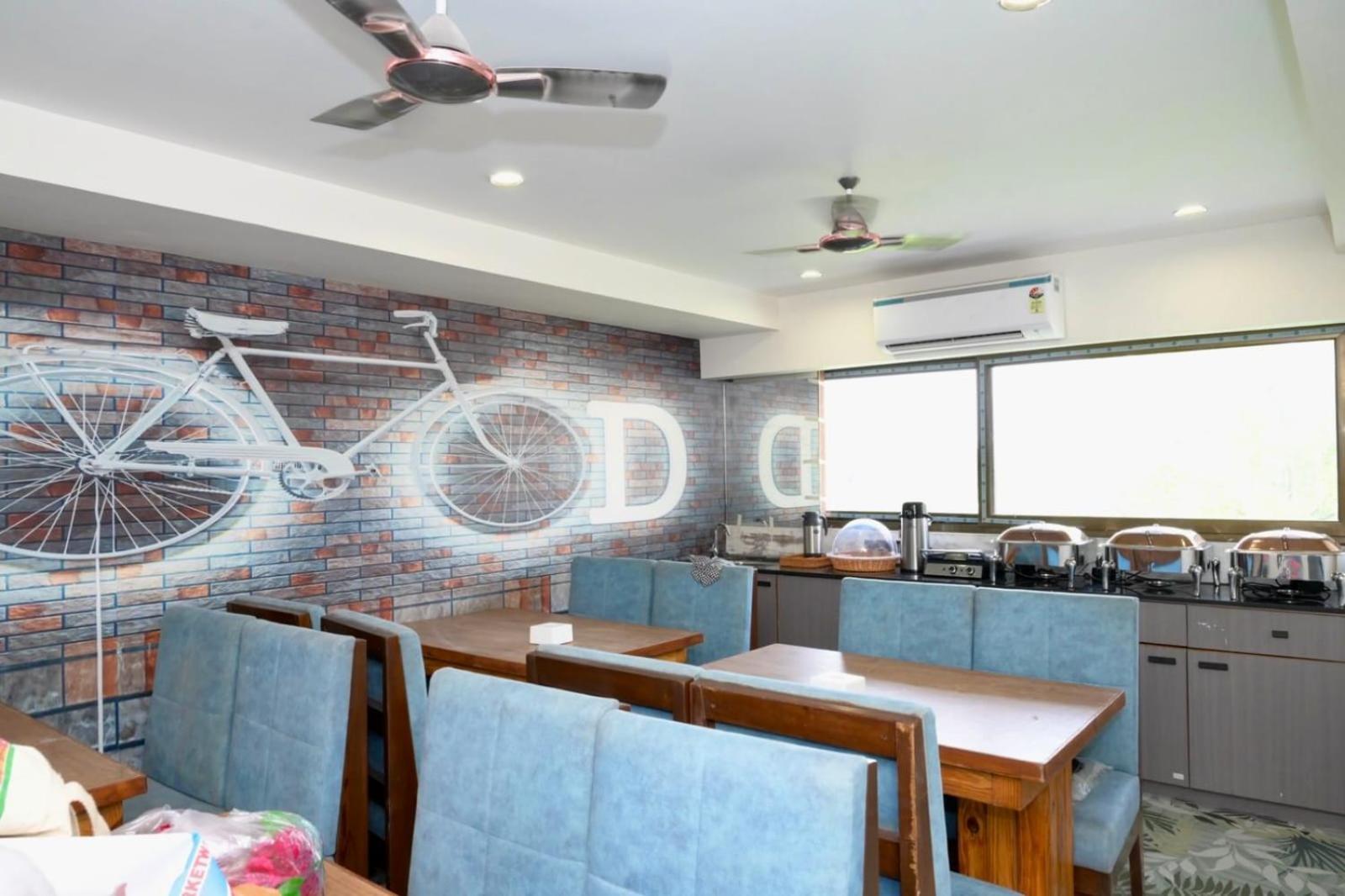 Hotel Dream Ahmedabad Exterior photo